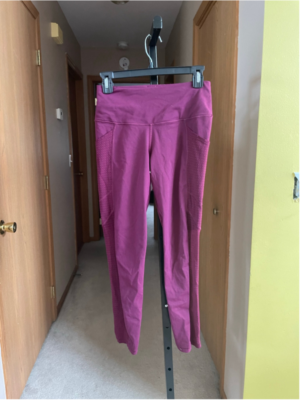 Women's Victoria Sport Knockout Leggings Size S Purple